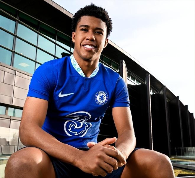 美洲足球训练营选拔结果揭晓,优秀球员脱颖而出 美洲足球训练营选拔结果揭晓,优秀球员脱颖而出