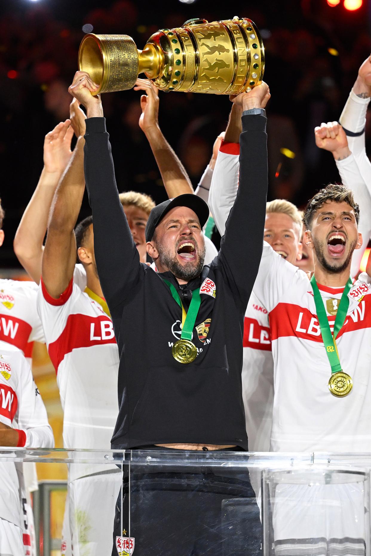 包含德国队表现抢眼,斩获小组赛胜利的词条 包含德国队表现抢眼,斩获小组赛胜利的词条