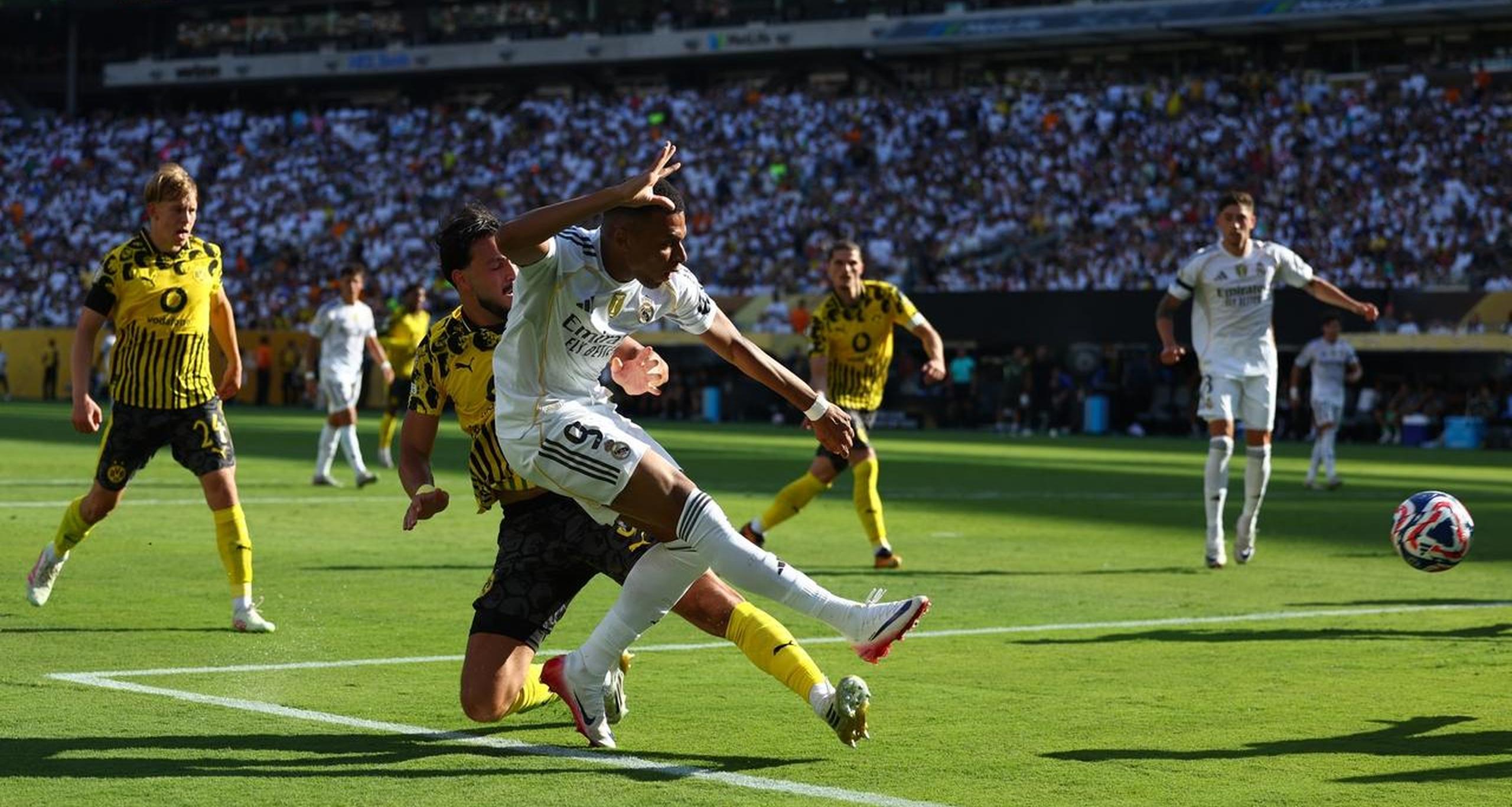 巴黎再胜皇马，晋级决赛