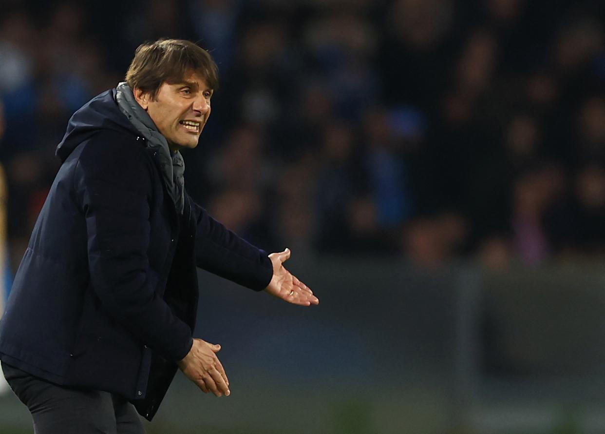 包含那不勒斯主教练带领球队备战下一场比赛的词条 包含那不勒斯主教练带领球队备战下一场比赛的词条