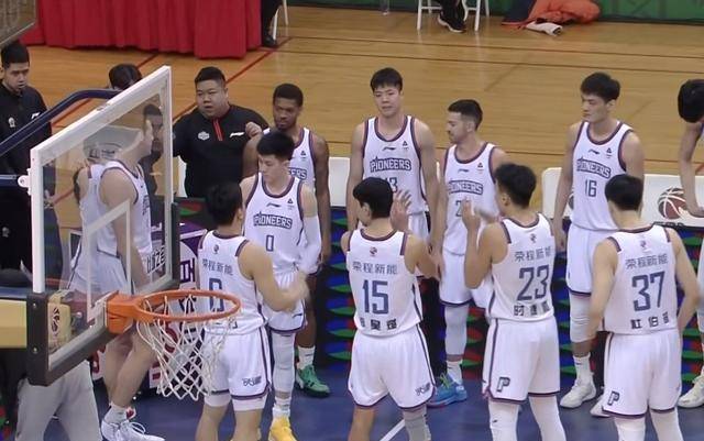 关于天津队主场收获连胜，势不可挡征战季后赛的信息