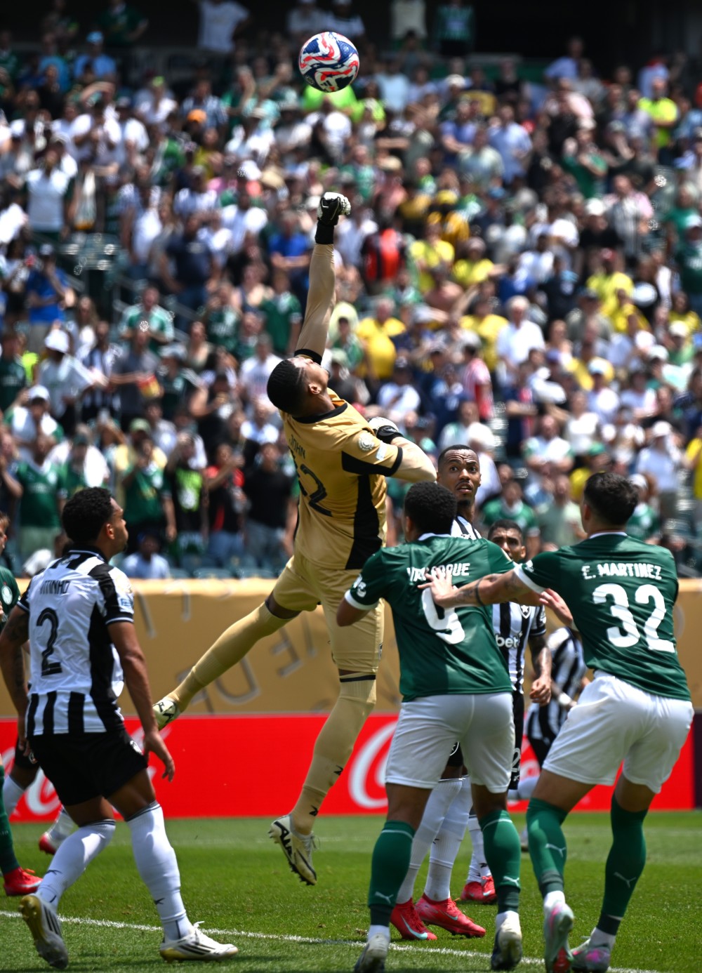 关于意大利憾负北爱尔兰，卡塔尔世界杯梦碎的信息