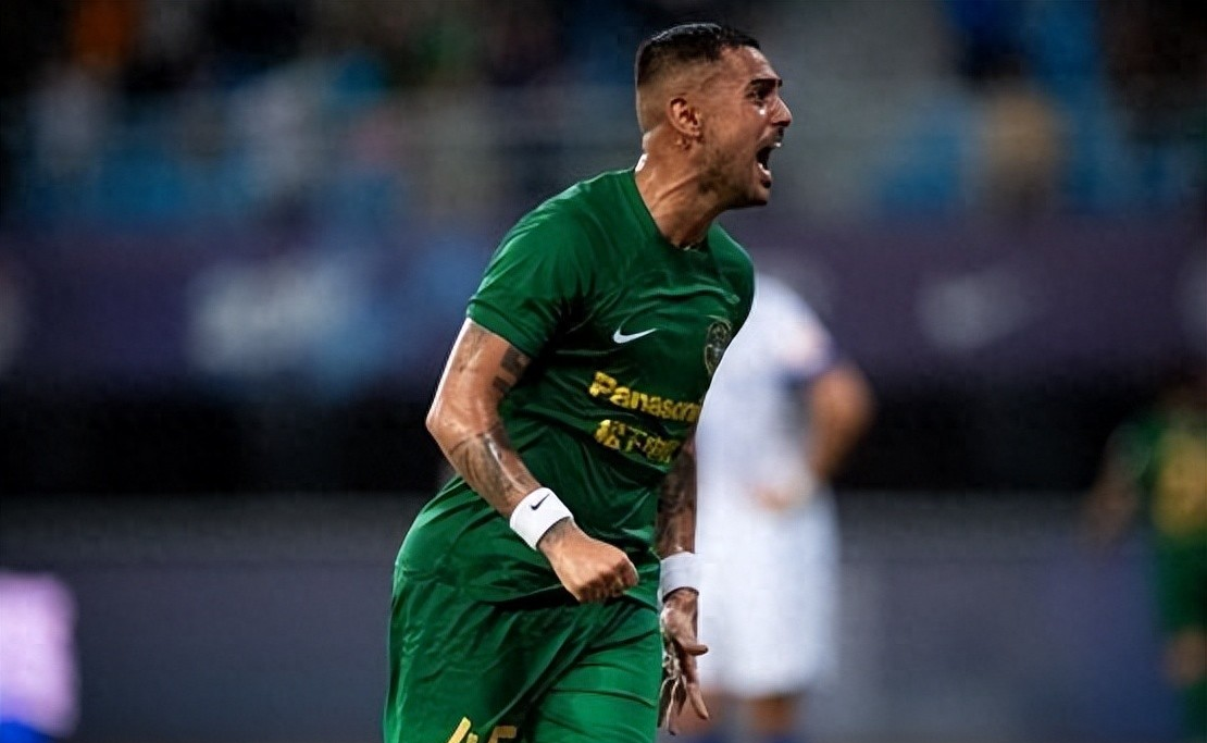 华体会娱乐-上港战胜对手,稳居积分榜首位